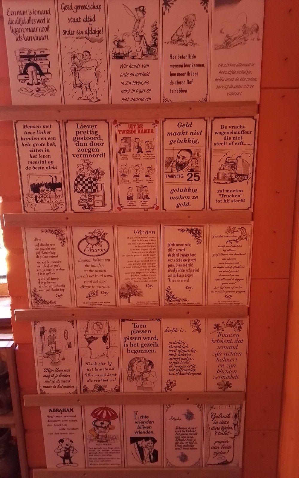 💐VERZAMELING VAN 54 TEGELS MET SPREUKEN EN GEZEGDES, Antiek en Kunst, Antiek | Wandborden en Tegels, Ophalen