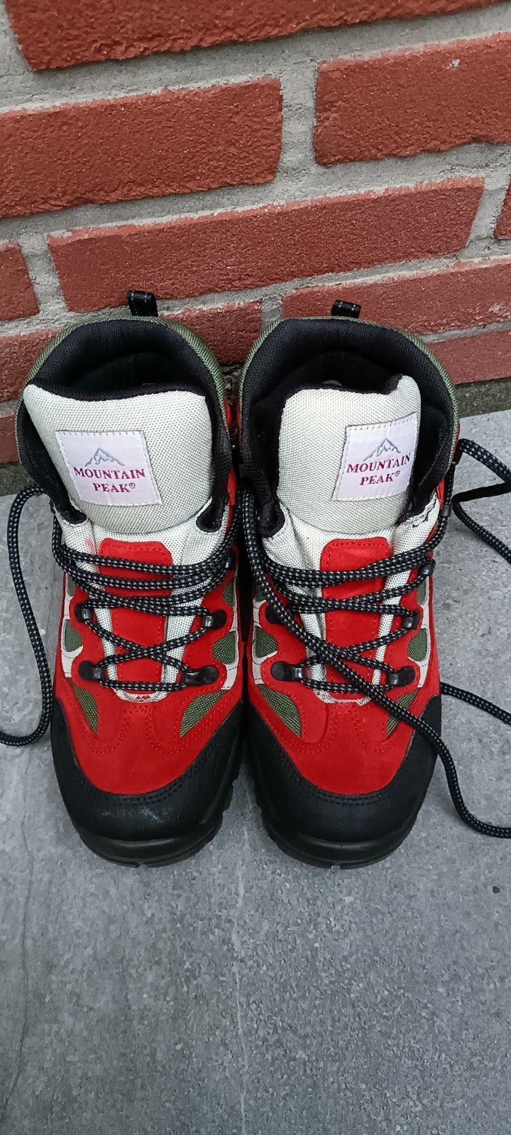bergschoenen gratis ophalen, Sport en Fitness, Ophalen of Verzenden, Gebruikt, Schoenen