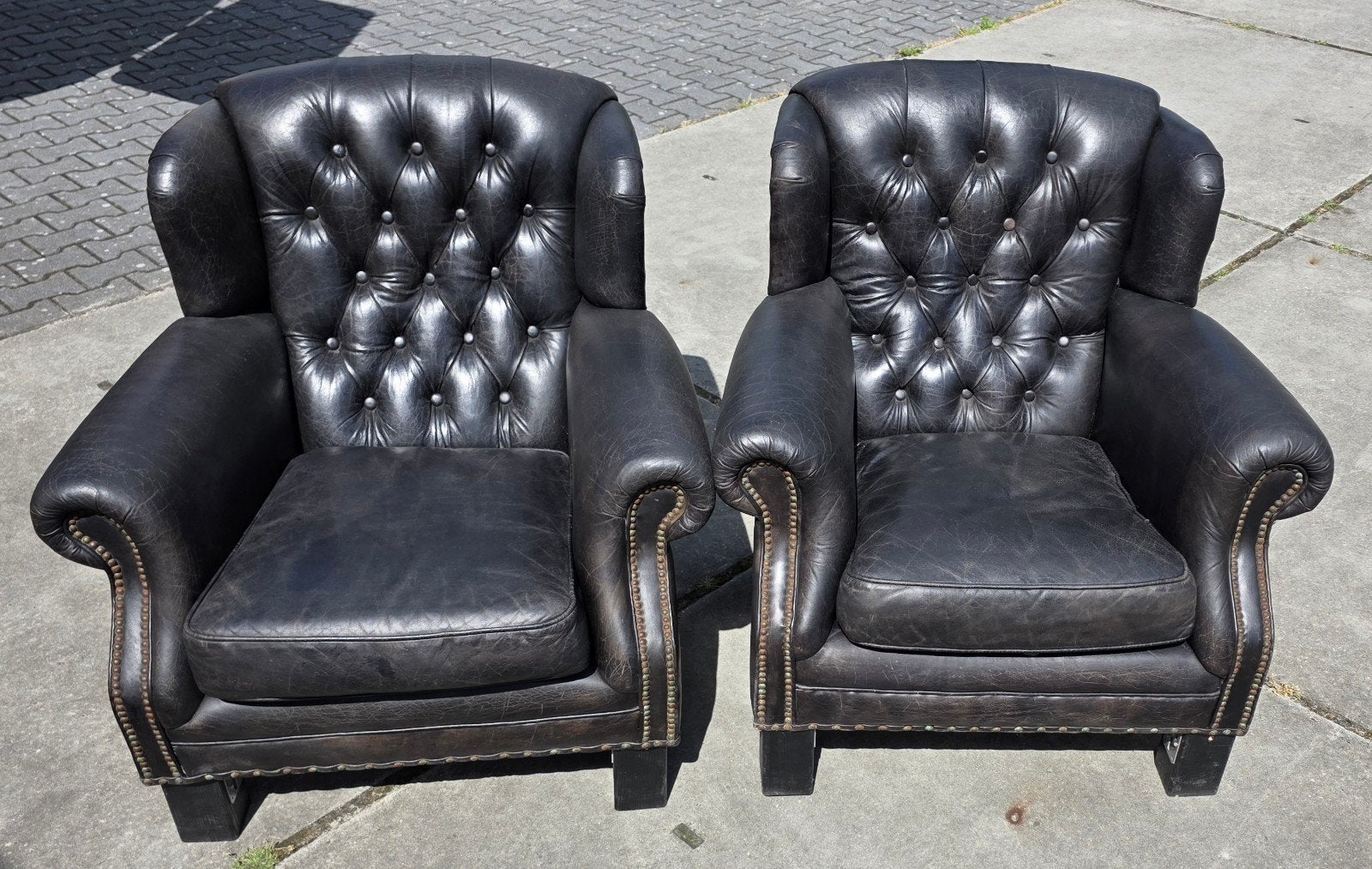 2 Chesterfield fauteuils zwart antraciet leer + BEZORGING, Gebruikt, ., Chesterfield, Ophalen of Verzenden