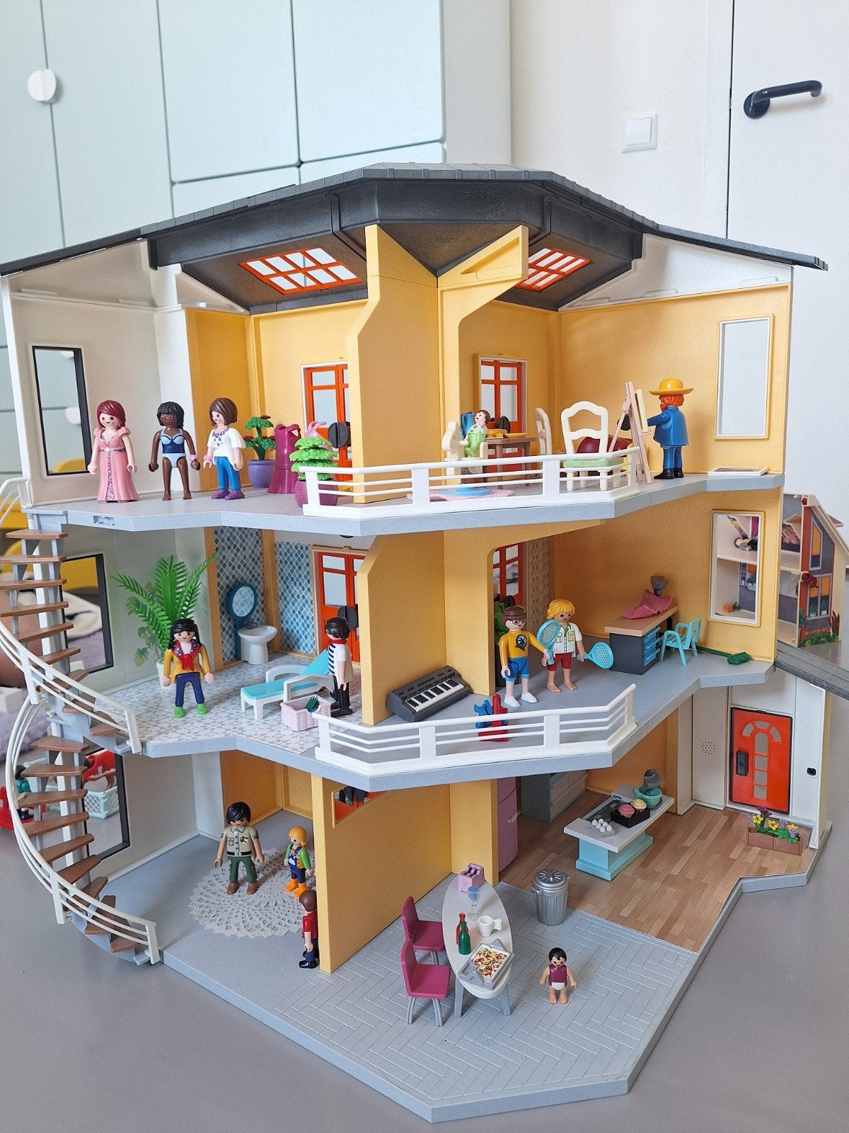 Grote Playmobil verzameling: huis met spullen en poppetjes, Ophalen, Gebruikt, Gebouw, Complete set