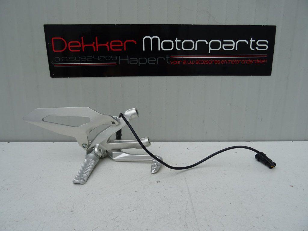Rem set / Rechter Voetsteun Ducati Panigale 955 V2 2020-2024, Motoren, Onderdelen | Ducati, -, -, Nieuw, Ophalen of Verzenden