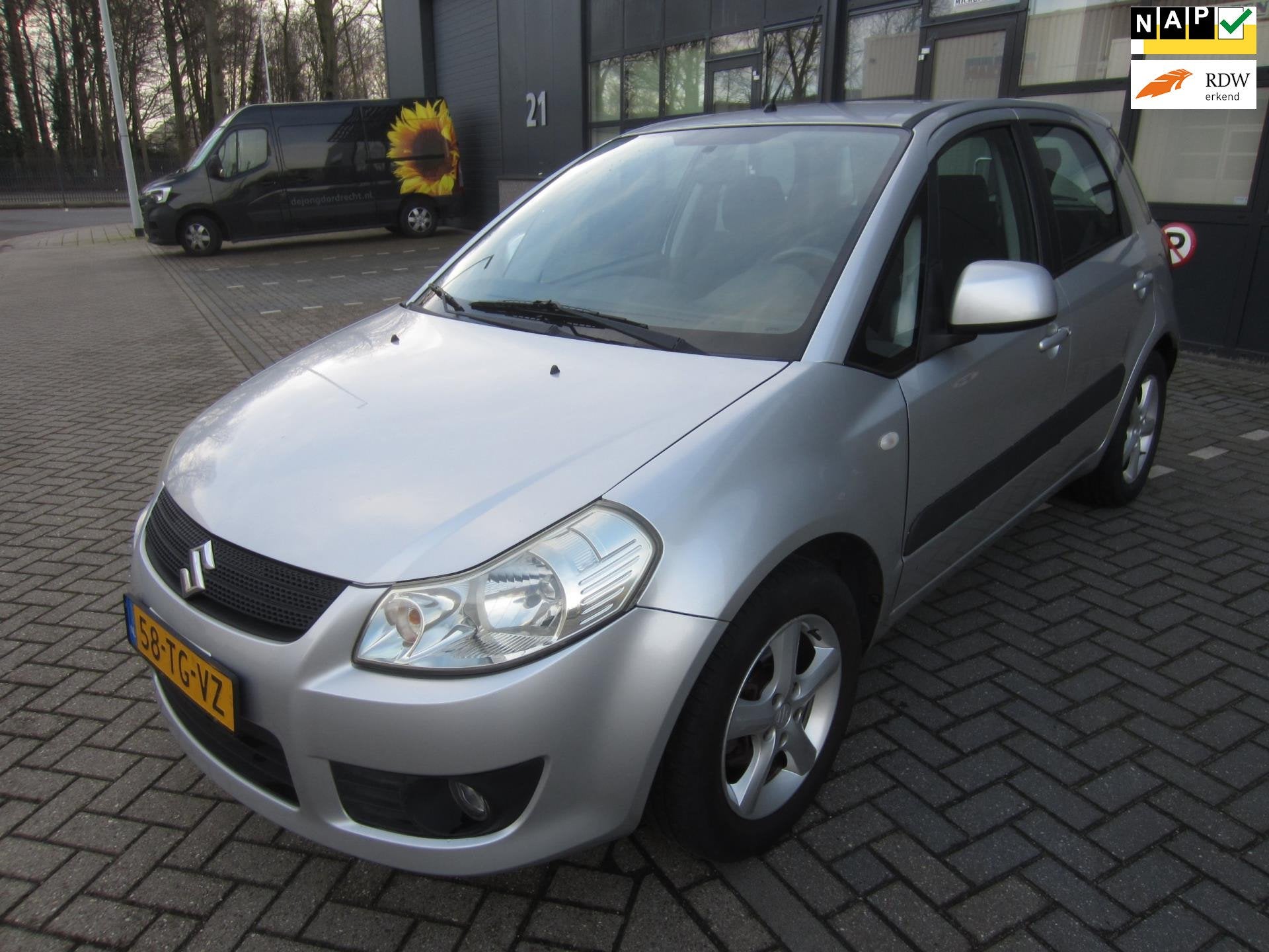 Suzuki SX4 1.6 Exclusive 2006 Airco NAP! APK!, Voorwielaandrijving, 15 km/l, Gebruikt, 4 cilinders