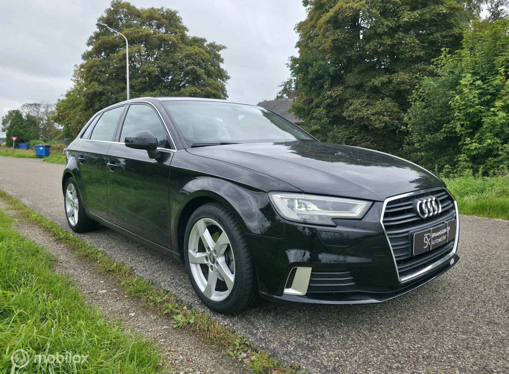 Audi A3 Sportback 1.0 TFSI / Navi / PDC / Drive Select / LED, Voorwielaandrijving, Stof, Gebruikt, Zwart