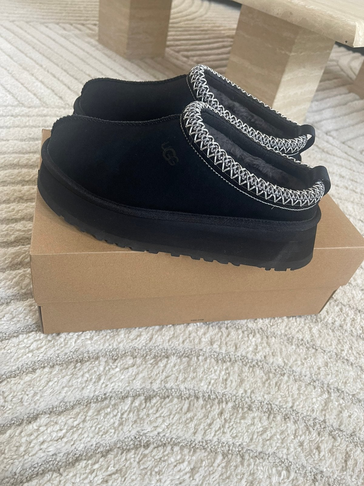 Zwarte UGG tazz II platform mt 38 perfecte staat in doos, Ophalen of Verzenden, Zo goed als nieuw, Zwart