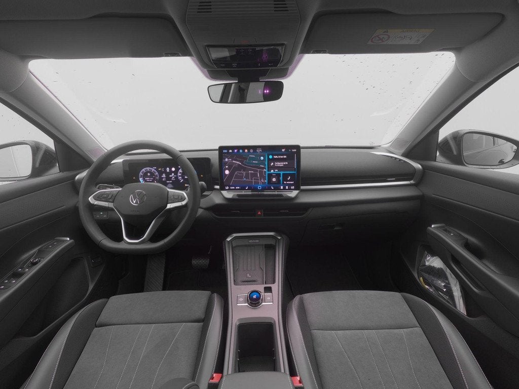 Volkswagen T-Roc Style First Edition 1.5 eTSI 116 PK | Trekh, Auto's, Volkswagen, 1498 cc, 4 cilinders, 116 pk, Zwart