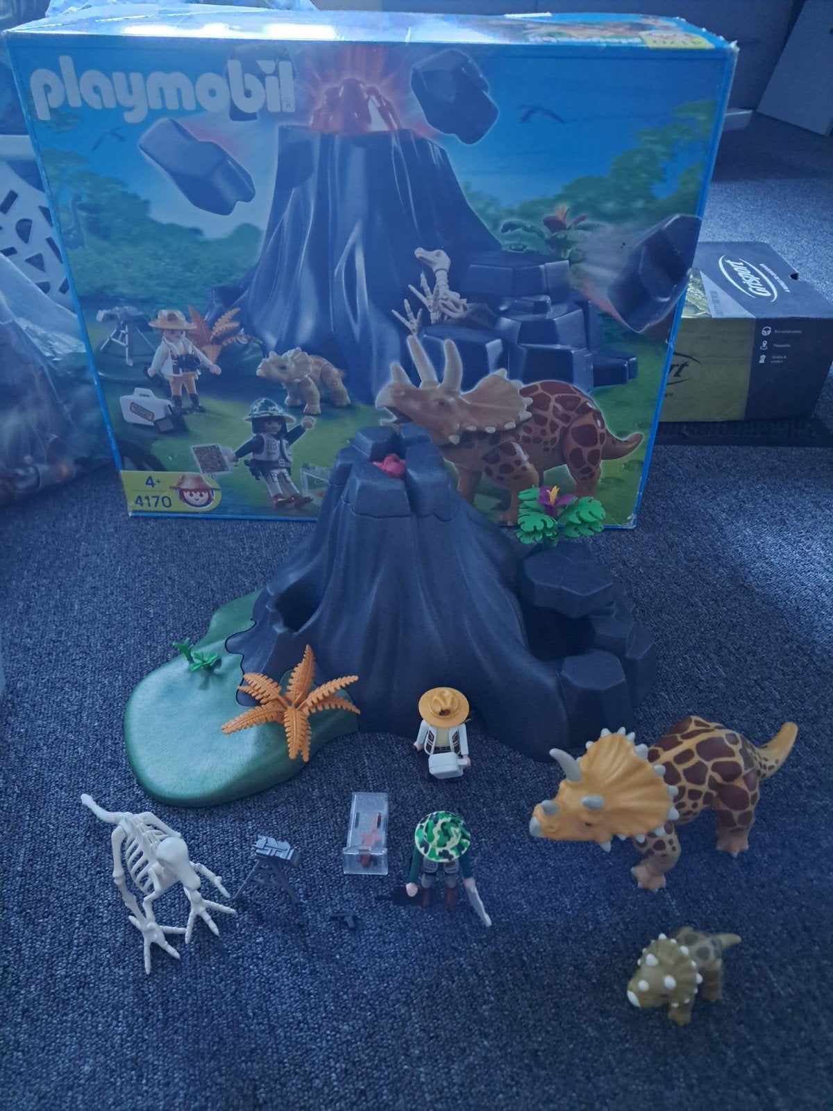 Playmobil Dinosaurus Wereld Set - Vulkaan & Meer, Kinderen en Baby's, Speelgoed | Playmobil, Ophalen of Verzenden, Gebruikt