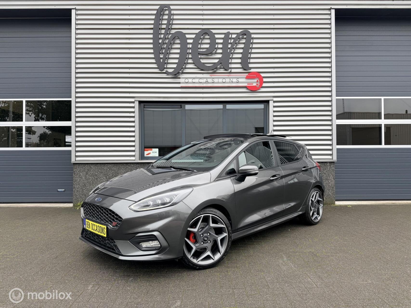 Ford Fiesta 1.5 EcoBoost ST-3 200PK 1e EIG Pano TOPSTAAT!, Auto's, Voorwielaandrijving, Dealer onderhouden, Euro 6, Leder
