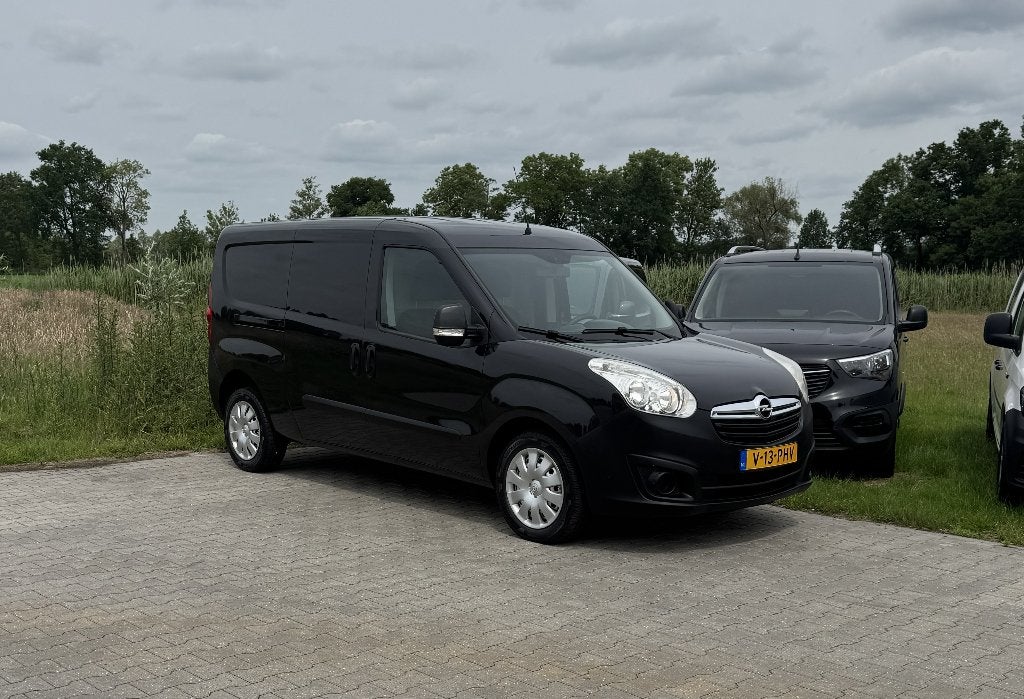 Opel Combo 1.4 Benzine L2 Verlengd Schuifdeur BTW/BPM VRIJ!, Voorwielaandrijving, Euro 5, Stof, Zwart