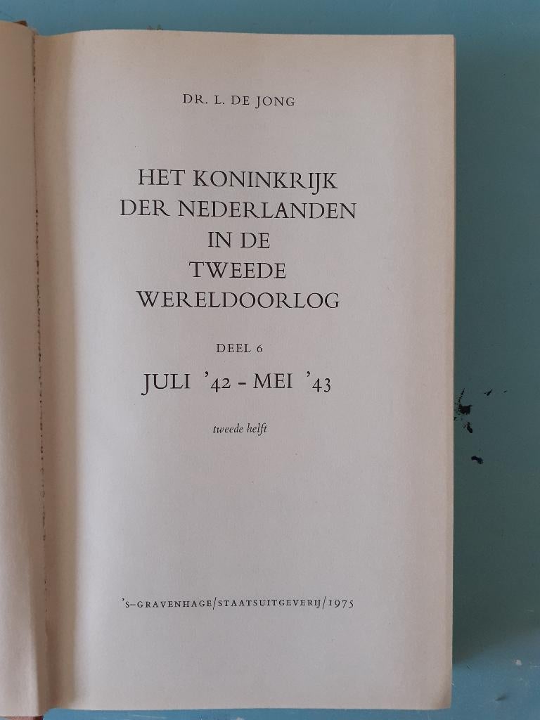L. de Jong- 6.2- 1943 Juli '42 - Maart '43, Ophalen of Verzenden, 20e eeuw of later, Gelezen, Dr. L. de Jong