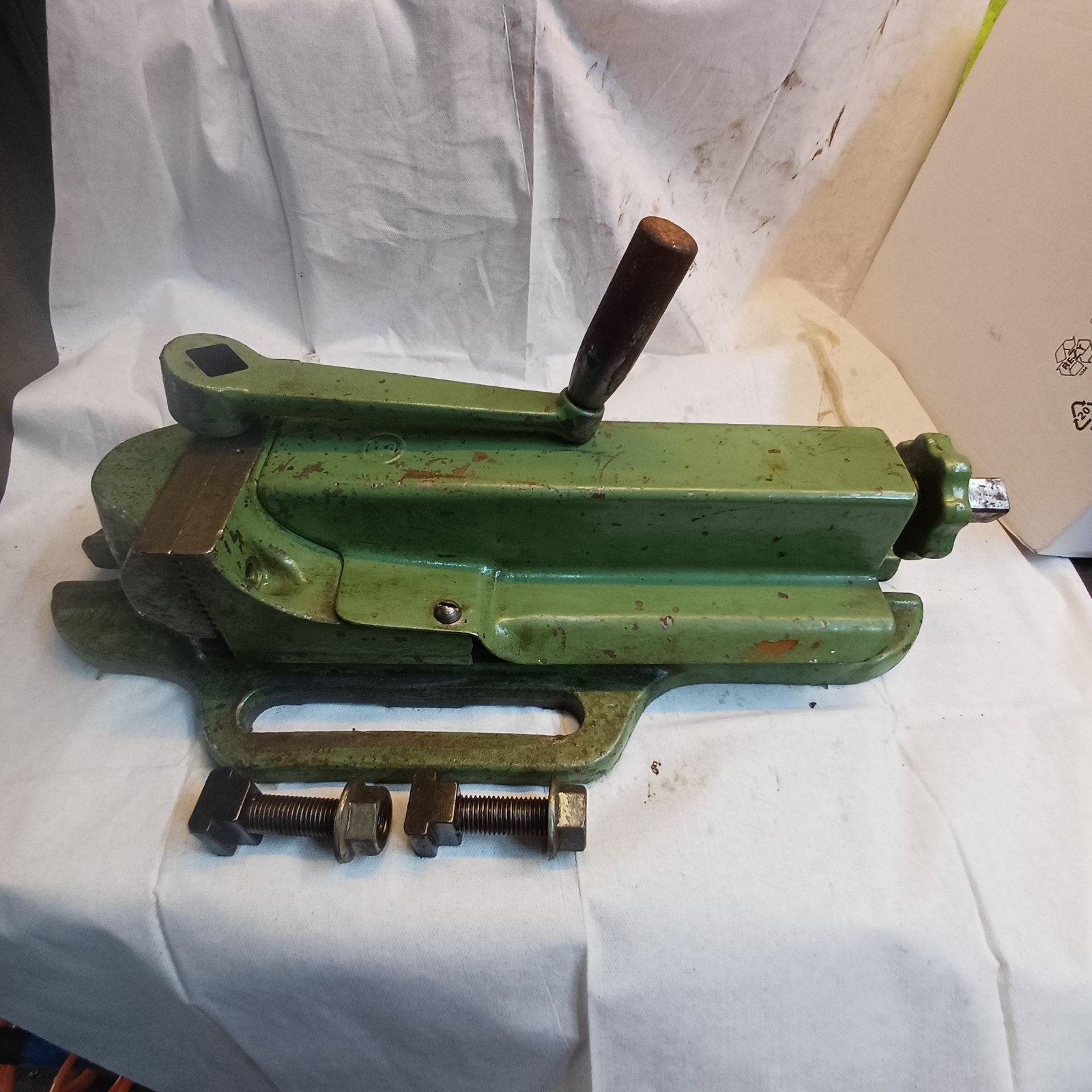 Robuuste Kolomboor Bankschroef Machineklem, Ophalen, Gebruikt