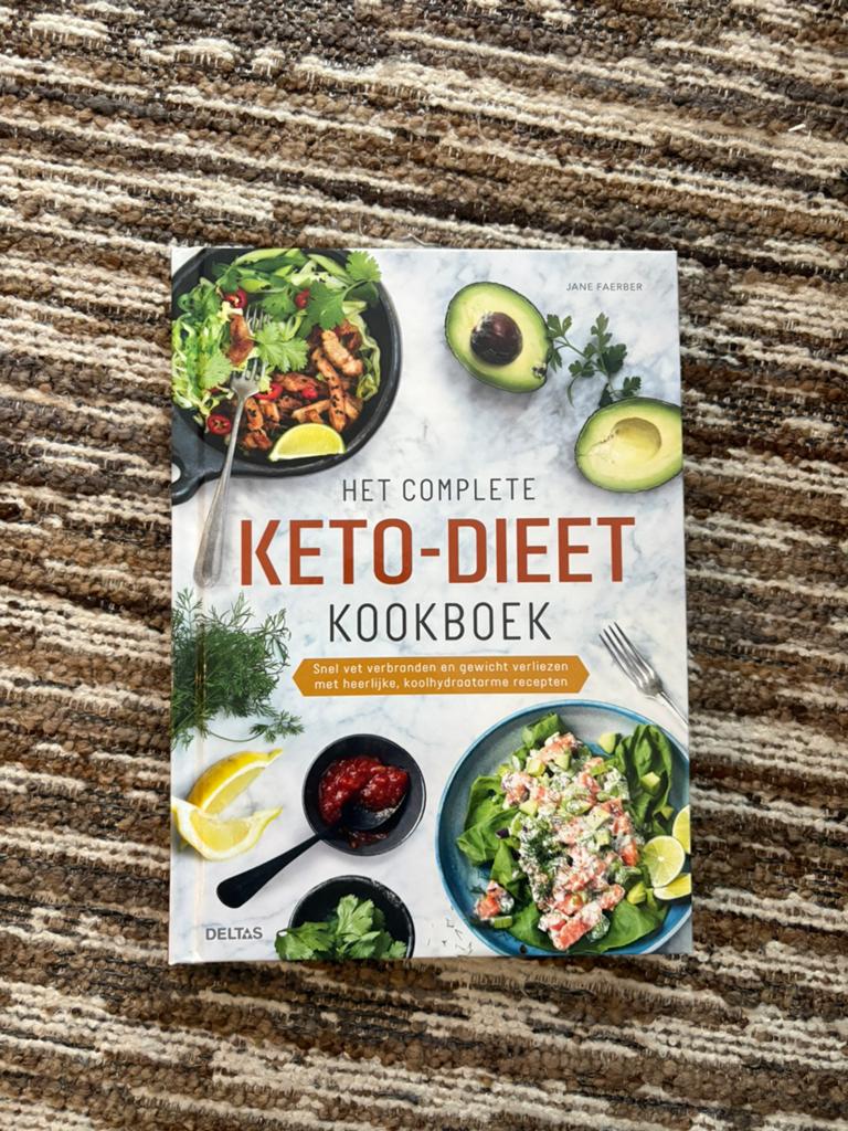 Jane Faerber - Het complete keto-dieet kookboek, Ophalen of Verzenden, Zo goed als nieuw, Jane Faerber