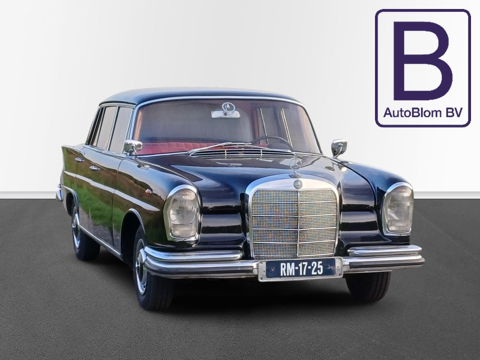 Mercedes-Benz 200-serie 220 S W111 "Heckflosse" / Opknapper, foto 5