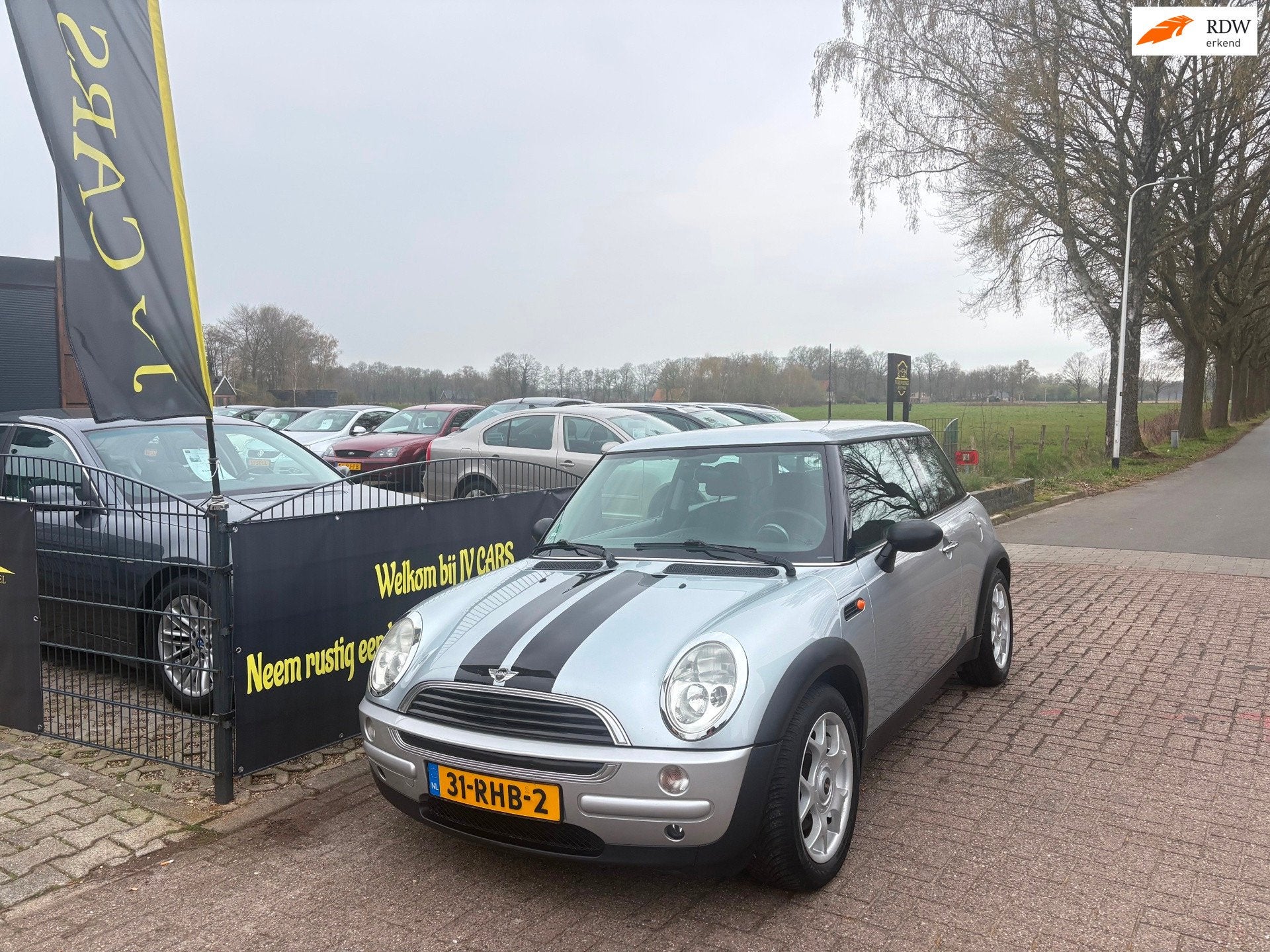 Mini Mini 1.6 One AIRCO,ELEKT PAKKETBOORDCOMPUTER,SPORTVELGE, Voorwielaandrijving, 15 km/l, Gebruikt, 4 cilinders