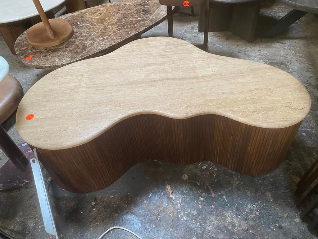 Salontafel organisch Mari groot 129x84 travertin/mango hout, Huis en Inrichting, Ophalen, 100 tot 150 cm, Nieuw, 50 tot 100 cm