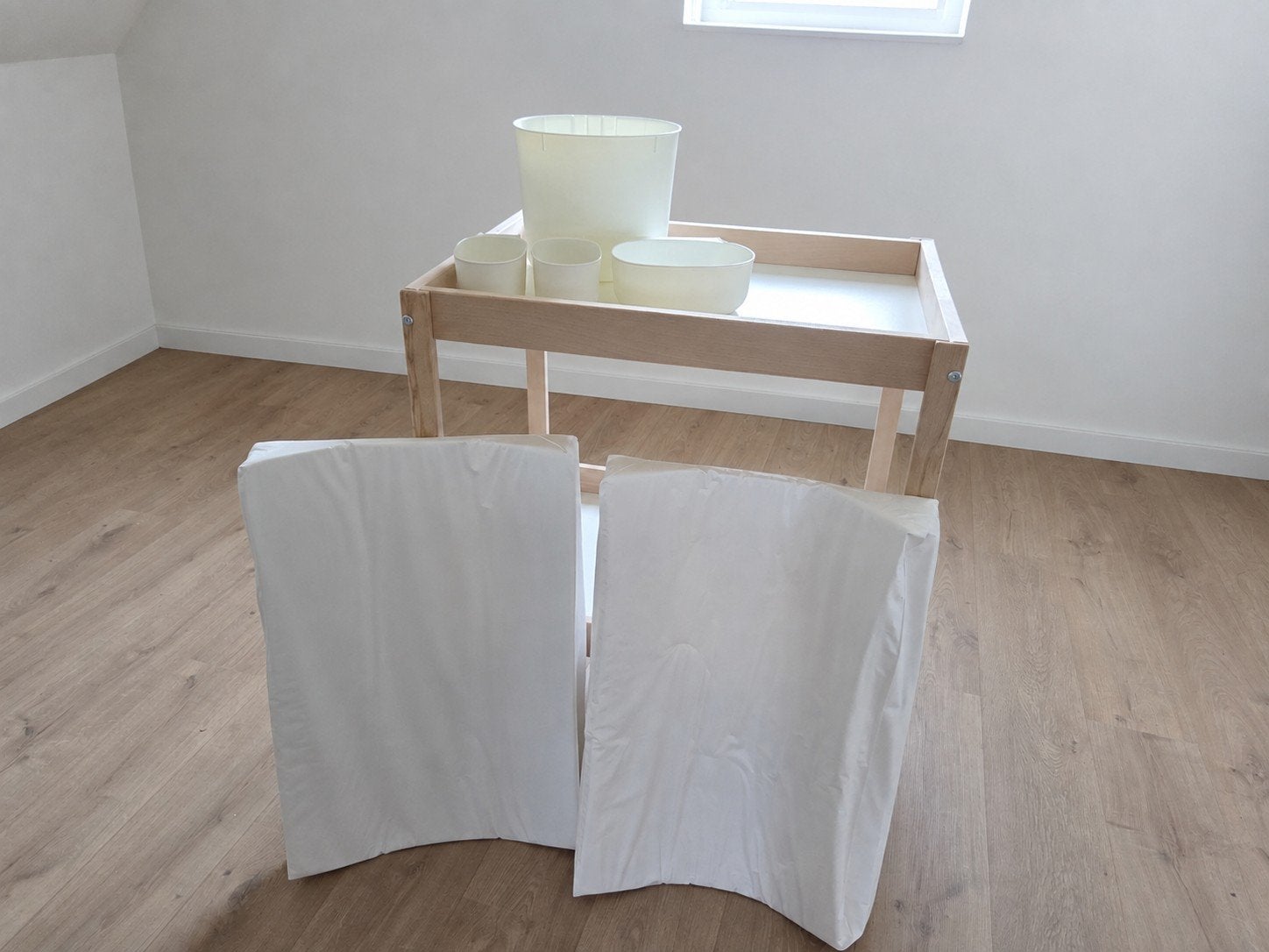 Ikea Sniglar commode met 2 aankleedkussens en bakjes, Ophalen, Zo goed als nieuw, Overige typen, Overige merken