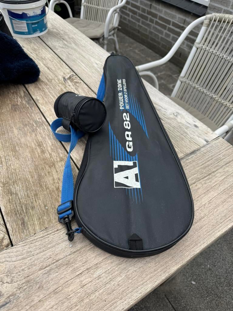 Dunlop badmintonracket met hoes en shuttles, Ophalen, Zo goed als nieuw, Racket(s)