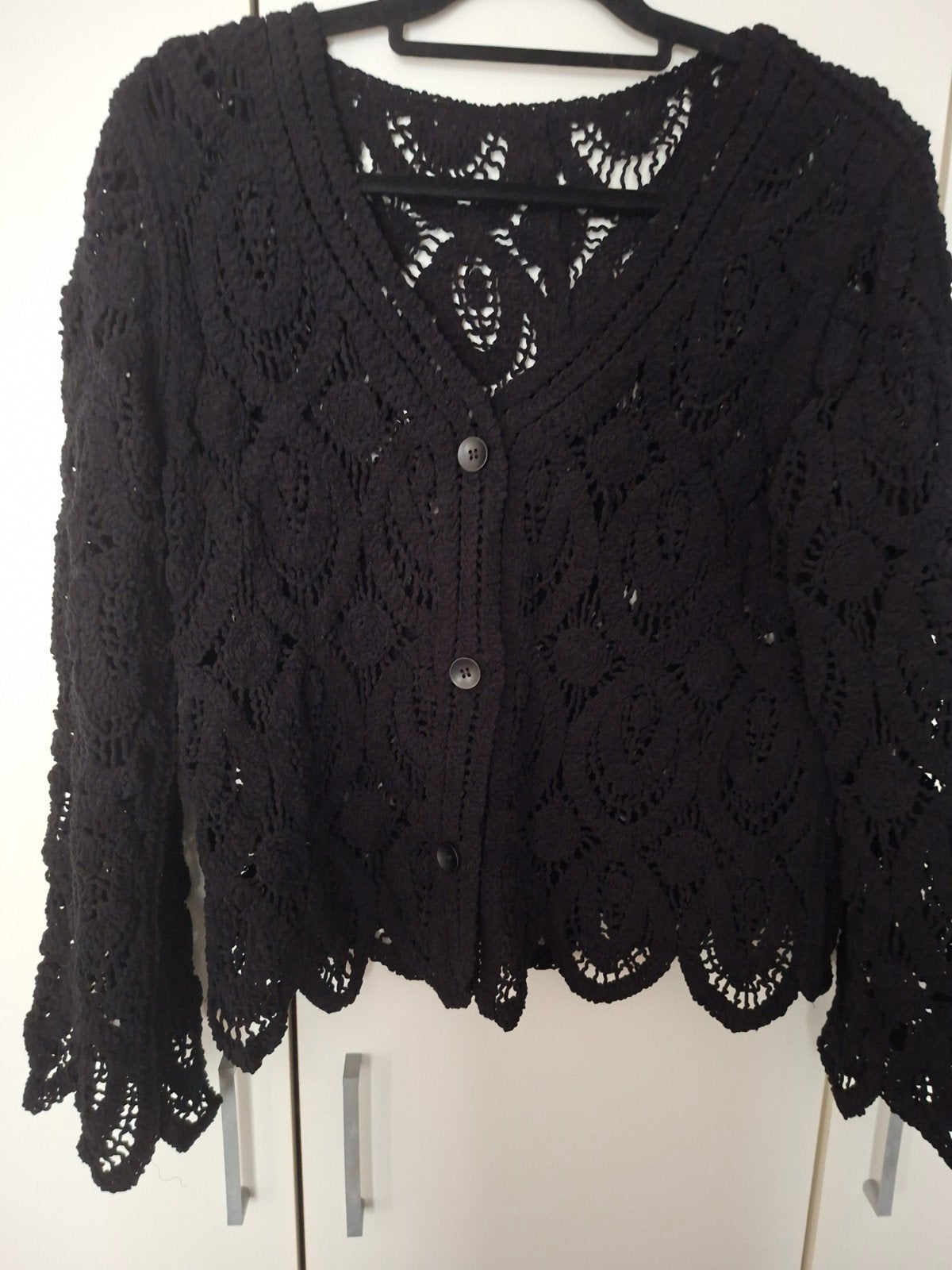 Te koop gehaakt vestje, Kleding | Dames, Blouses en Tunieken, Ophalen, Nieuw, Maat 42/44 (L), Zwart