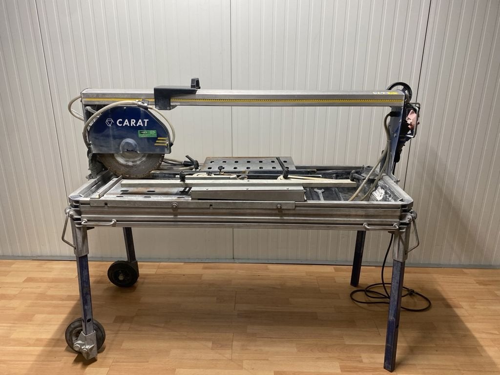 CARAT P3510 ZAAGMACHINE MET DIAMANDBLAD