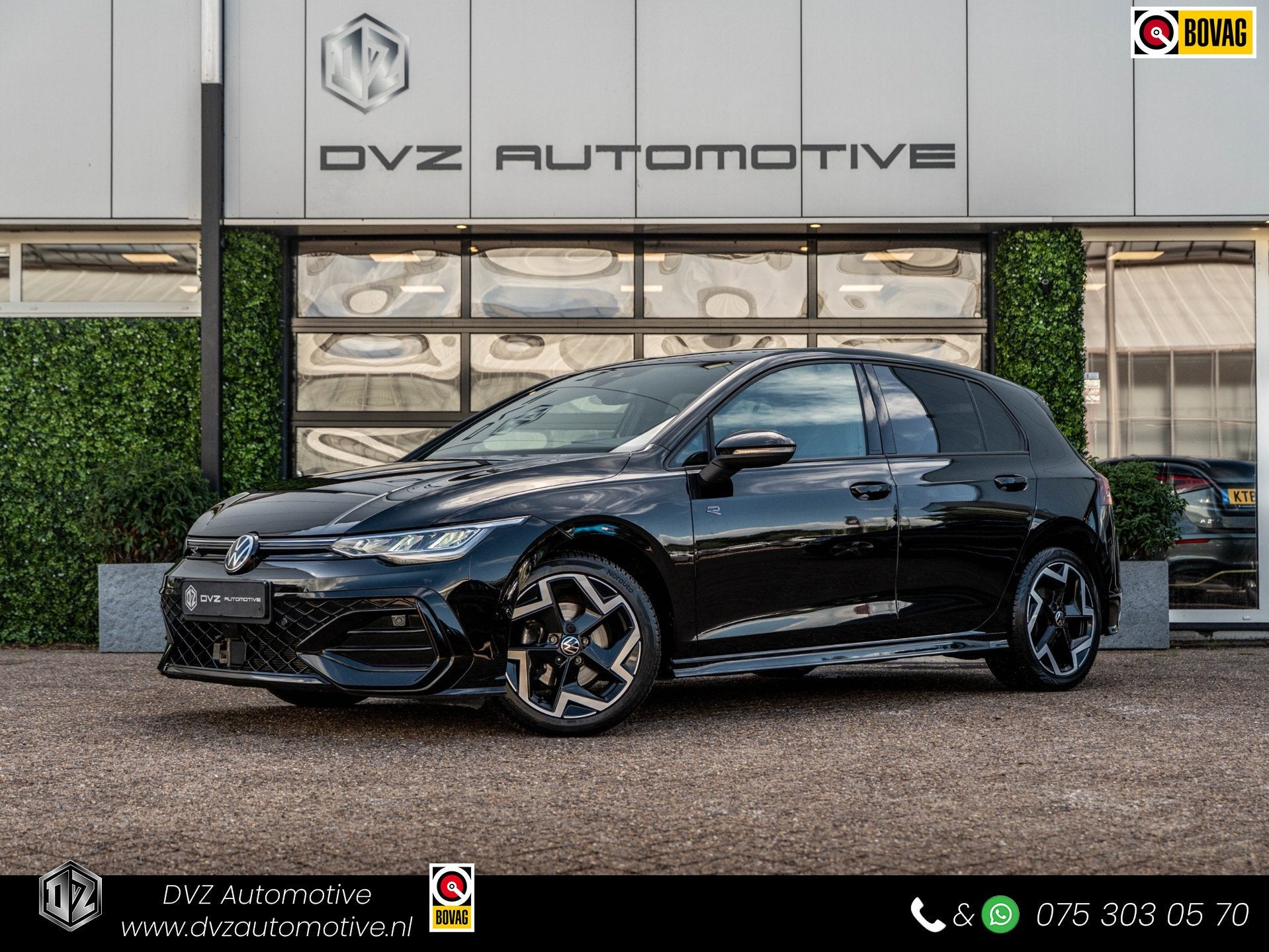 Volkswagen Golf 1.5 eTSI DSG 150PK R-Line Edition | Carplay, Auto's, Dealer onderhouden, 4 cilinders, Alcantara, Zwart