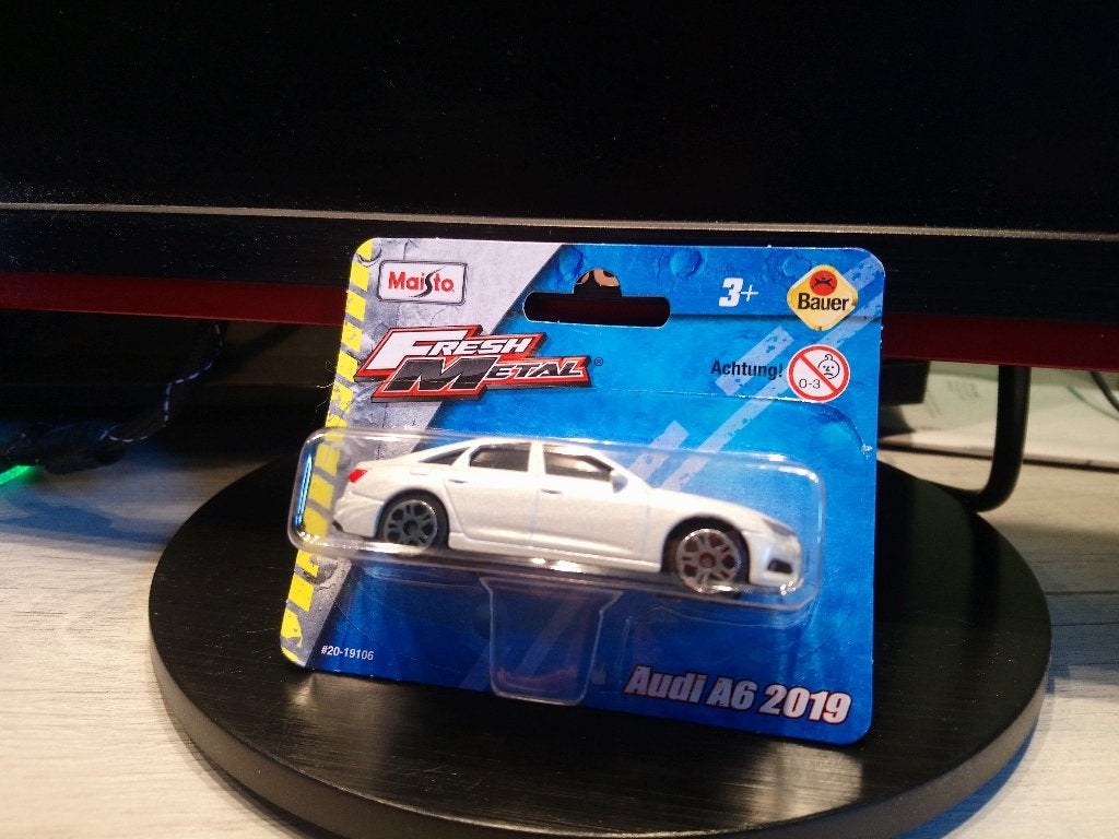 Maisto Fresh Metal Audi A6 2019 White 1:64 nieuw, Ophalen of Verzenden, Nieuw, Auto