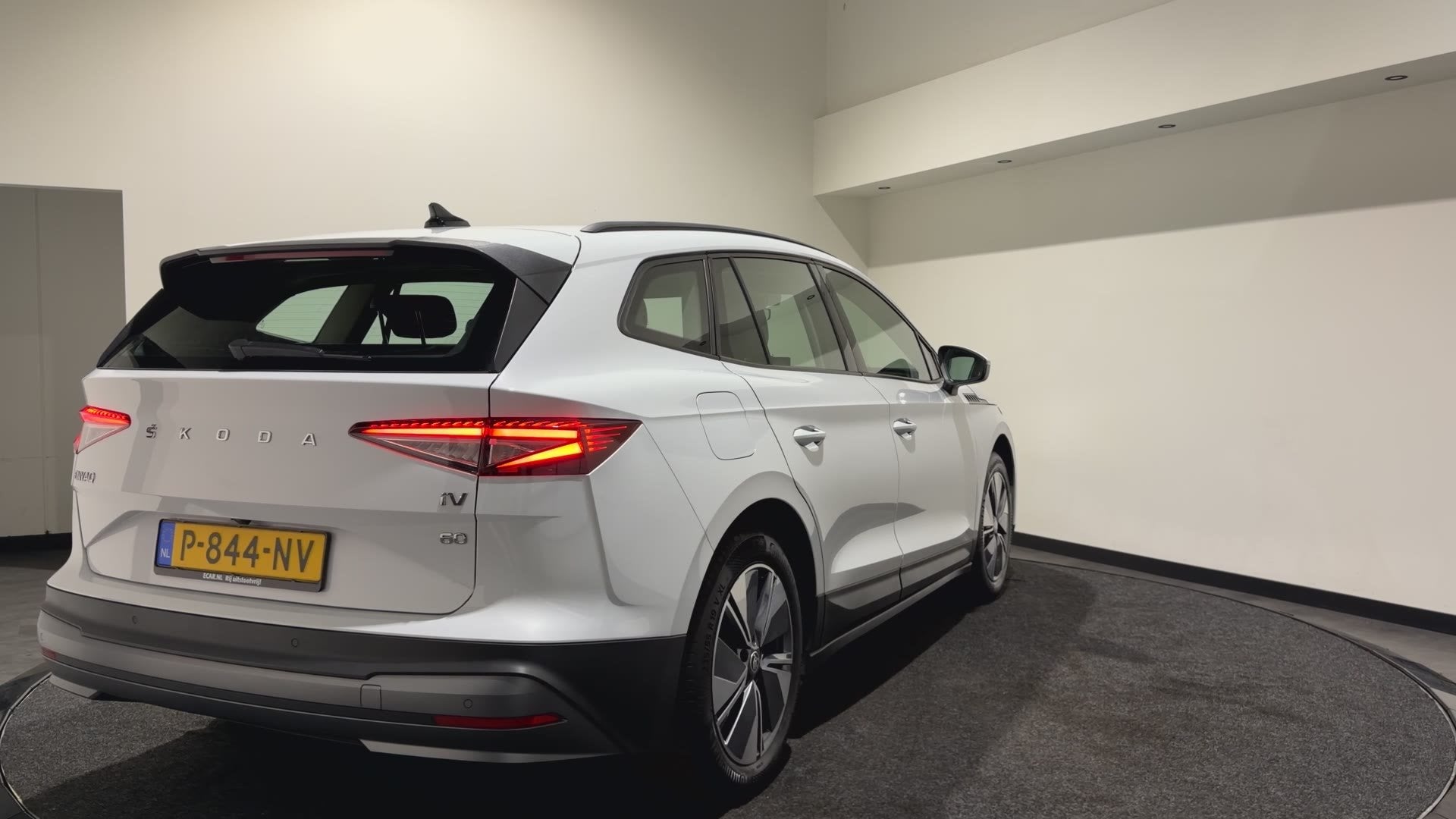 Skoda Enyaq iV 60 | Tot € 3.000 klantvoordeel* | SOH 93,9, Automaat, 390 km, Achterwielaandrijving, Gebruikt