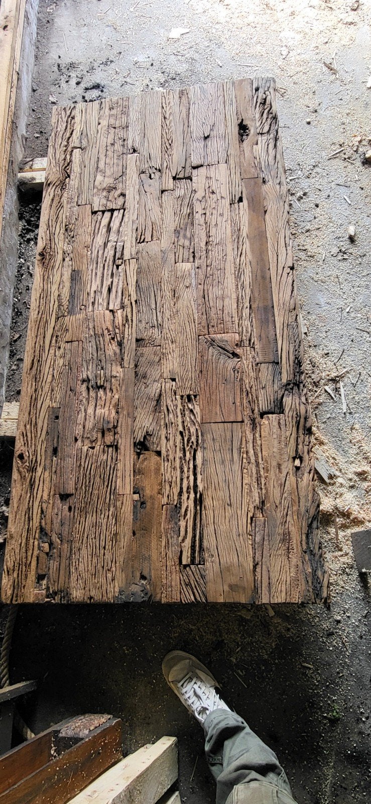 Robuust houten tafelblad van oud hout, Ophalen, Gebruikt, Vijf personen of meer, 150 tot 200 cm