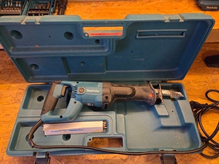 Makita JR3050T Reciprozaag - Zo goed als nieuw, Ophalen, Zo goed als nieuw, Reciprozaag, Makita