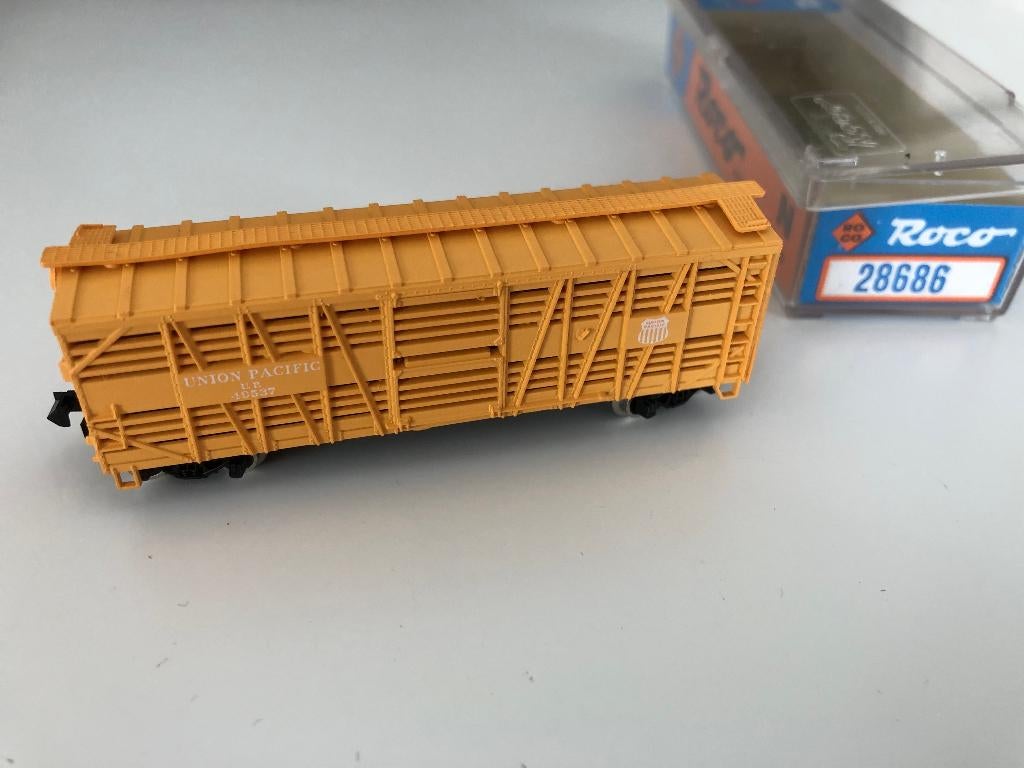 Roco 28686 Union Pacific 40' Stock Car nieuwstaat ovp, Gelijkstroom, Wagon, Ophalen of Verzenden, Zo goed als nieuw