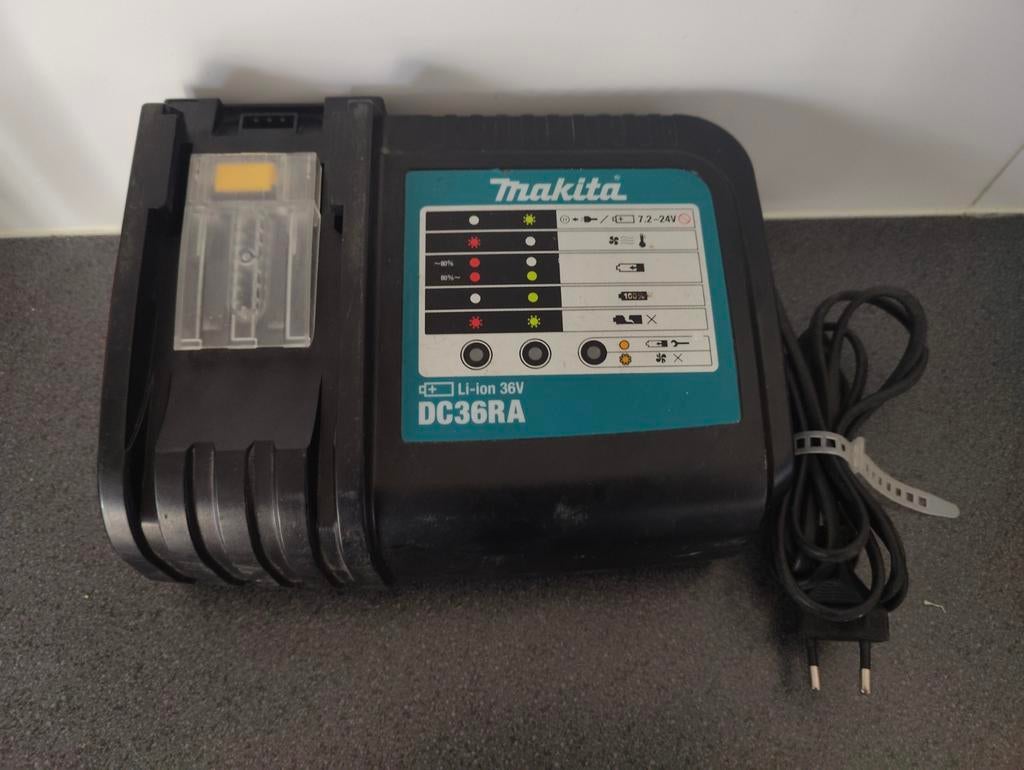 Makita DC36RA snel lader #36volt, Ophalen of Verzenden, Gebruikt