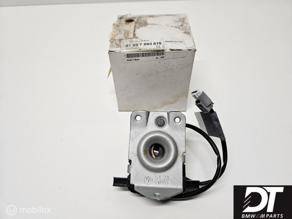 Motorkapslot BMW M3 E46 ('99-'06) 51237893575, Gebruikt, Ophalen of Verzenden, BMW, BMW