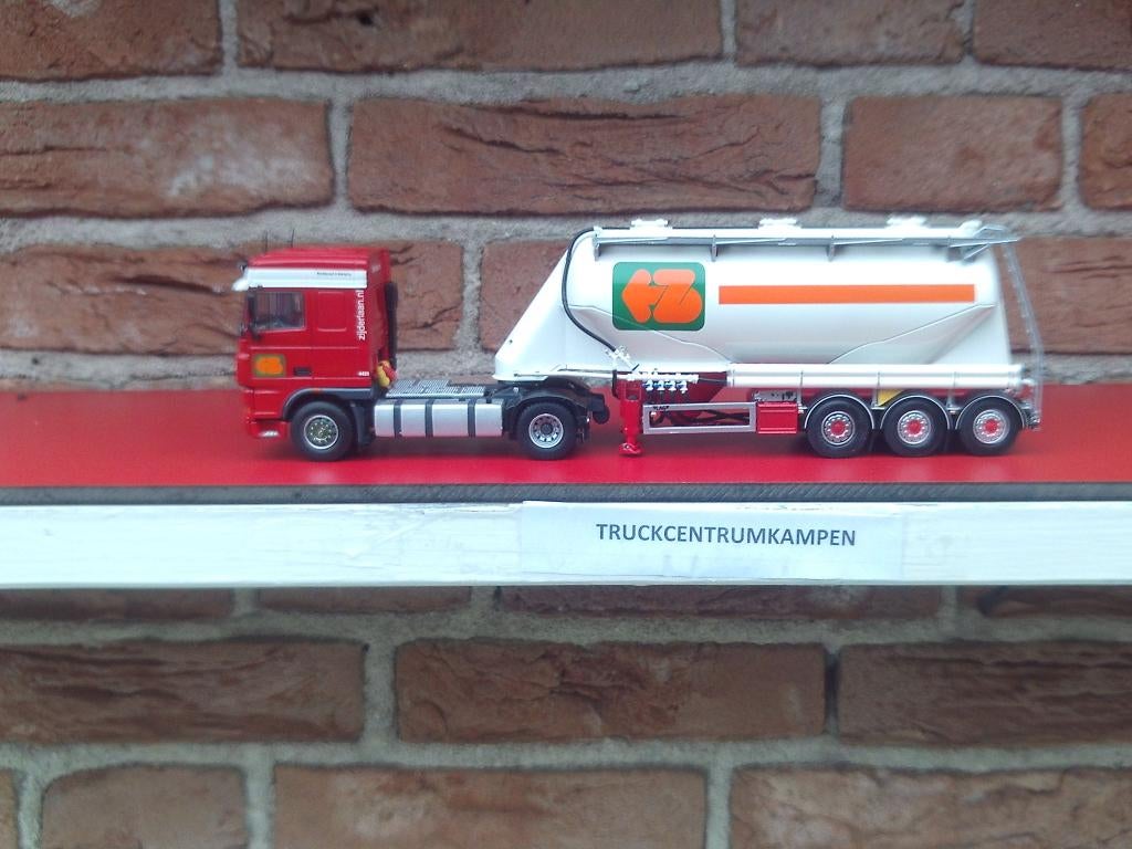 Tekno  Daf  XF  105  Space  Cab  van  Zijderlaan.