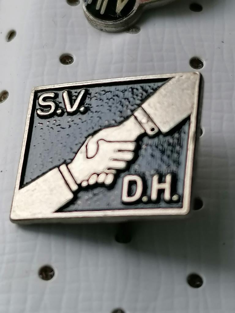 SPELD  S V  DE HAND     LOPPERSUM   SCHIETVER...., Ophalen of Verzenden, Gebruikt, Transport, Speldje of Pin