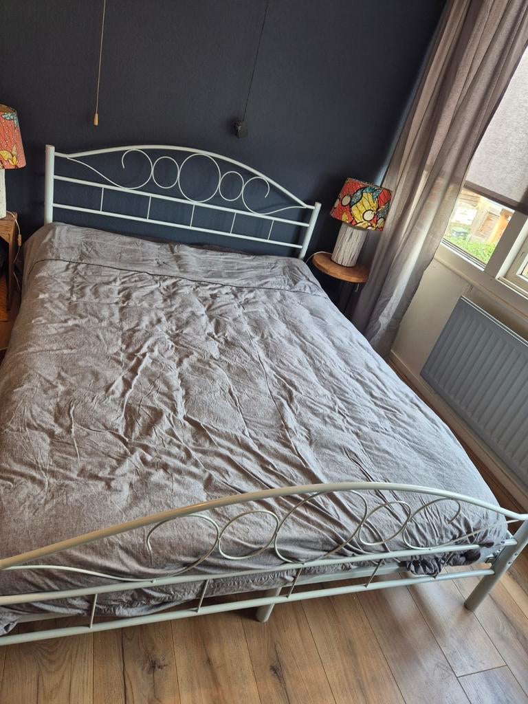 140 tweepersoonsbed, Ophalen, Tweepersoons, 140 cm, Zo goed als nieuw