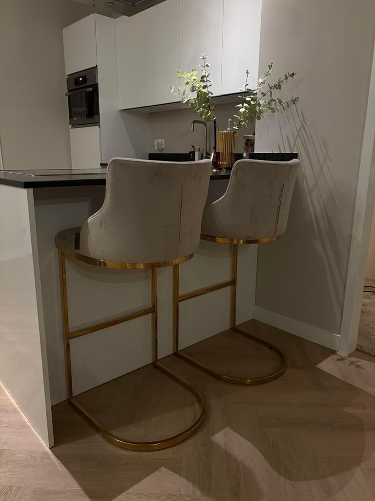 Richmond Interior barkrukken velvet kaki, Ophalen, 50 tot 100 cm, Rond, Zo goed als nieuw