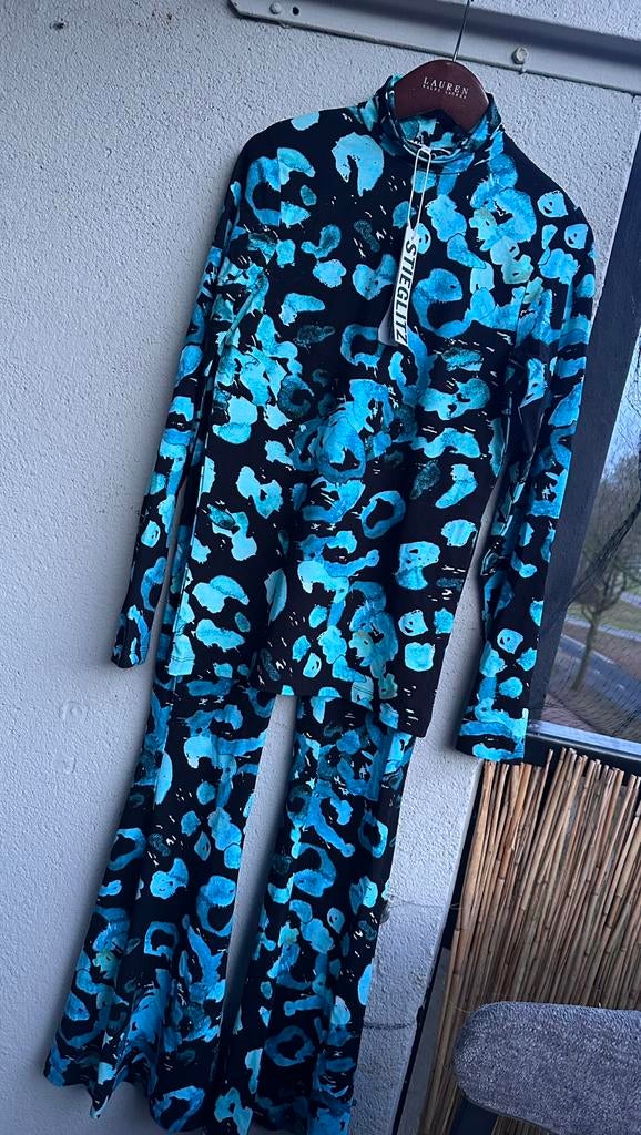 Stieglitz coll met flared/nieuw met prijskaartjes er nog aan, Kleding | Dames, Tops, Nieuw, Maat 34 (XS) of kleiner, Blauw, Lange mouw