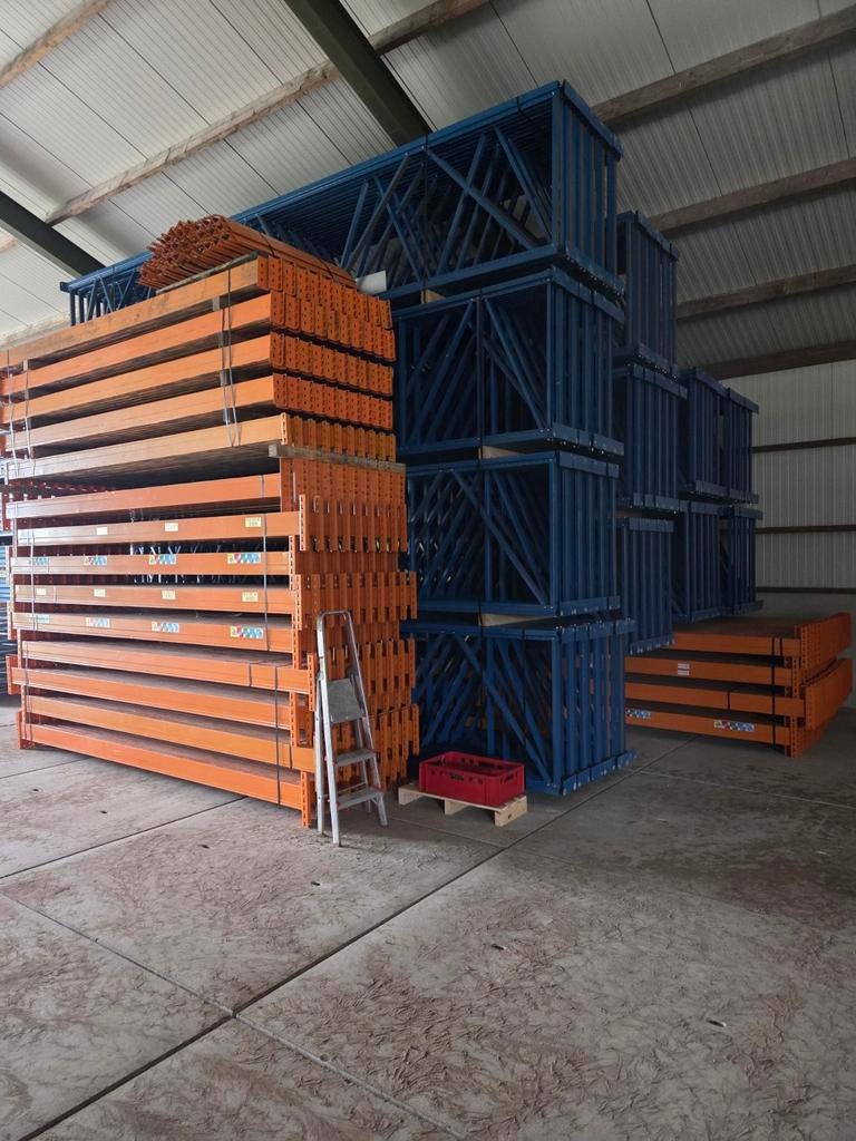 Partij Nedcon PR palletstelling  6.0x1.10x3.6m zwaar., Ophalen