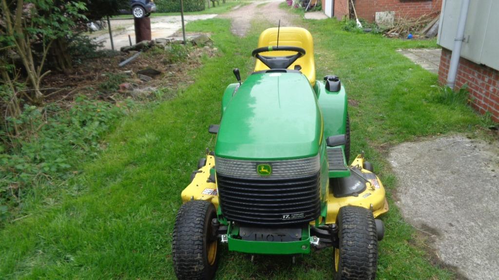 zeer zware watergekoelde john deere zitmaaier  incl mulch, Tuin en Terras, Zitmaaiers, Ophalen, Gebruikt, John deere, John deere