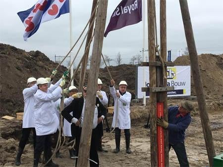 authentieke houten heistelling & symbolische feestpaal, Ophalen, Zo goed als nieuw, Overige