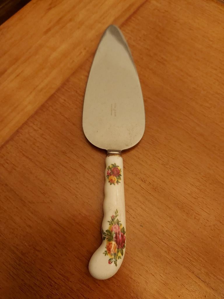 Royal Albert Olde country Roses taart schep, Verzilverd, Ophalen of Verzenden, Zo goed als nieuw, Bestek