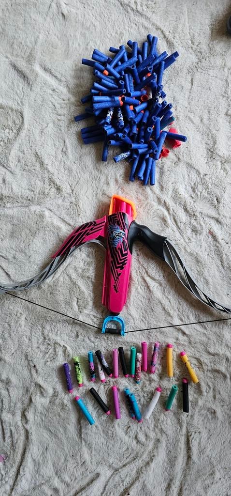 Nerf Rebelle Strongheart Bow + veel pijltjes!, Ophalen of Verzenden, Zo goed als nieuw