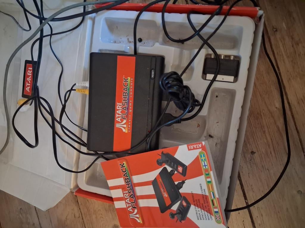 Atari Flashback in Topstaat - Compleet met Doos!, Spelcomputers en Games, Spelcomputers | Atari, Met games, Ophalen of Verzenden