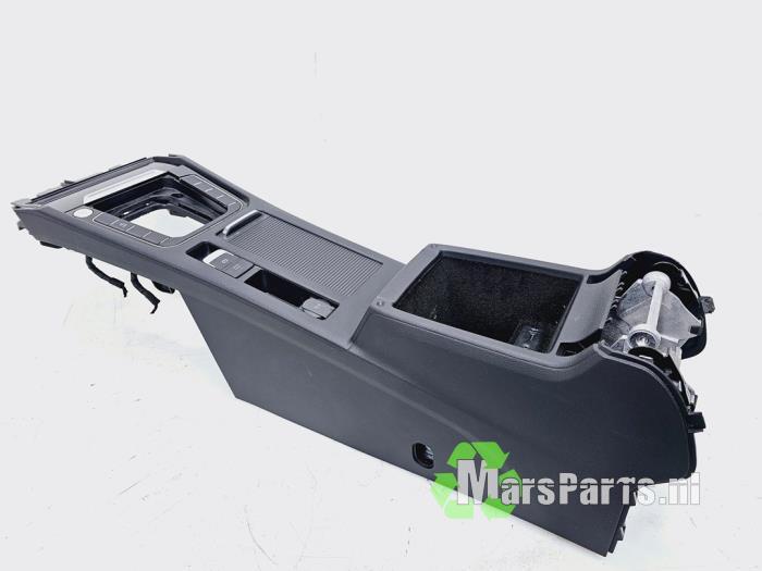 Middenconsoles van een Volkswagen Passat, Gebruikt, -, Volkswagen, -