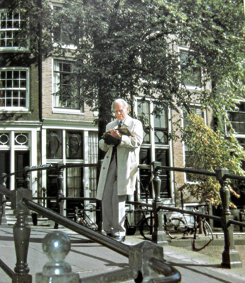 Herinneringen aan Amsterdam. (Anton Pieck), Ophalen of Verzenden, Zo goed als nieuw