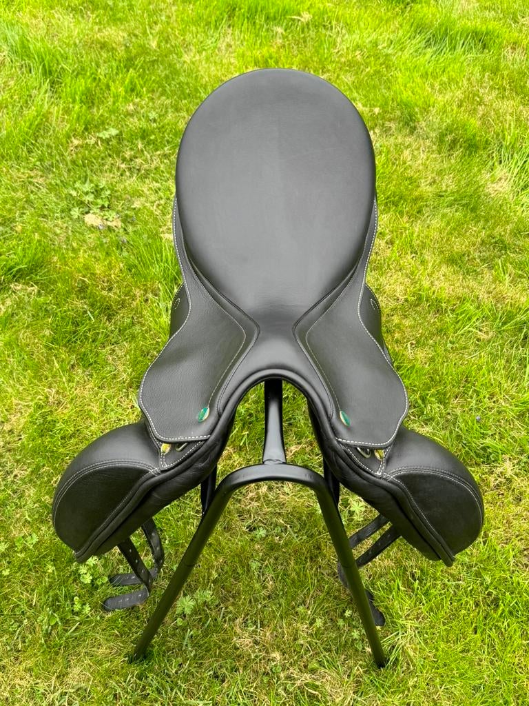 Dresuurzadel prestige, passion K dressage, 18” monoblad, Ophalen of Verzenden, Zo goed als nieuw, Dressuur