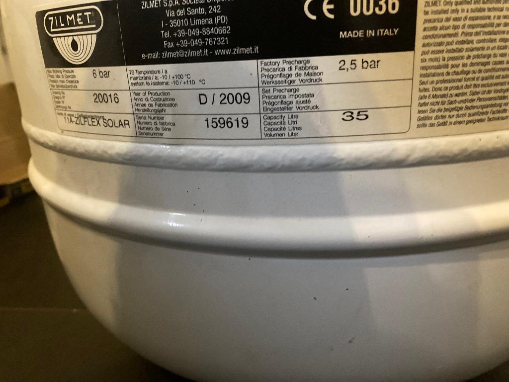 Expansie vat 35 liter voor zonneboiler, Ophalen of Verzenden, Gebruikt, Overige typen, 80 cm of meer