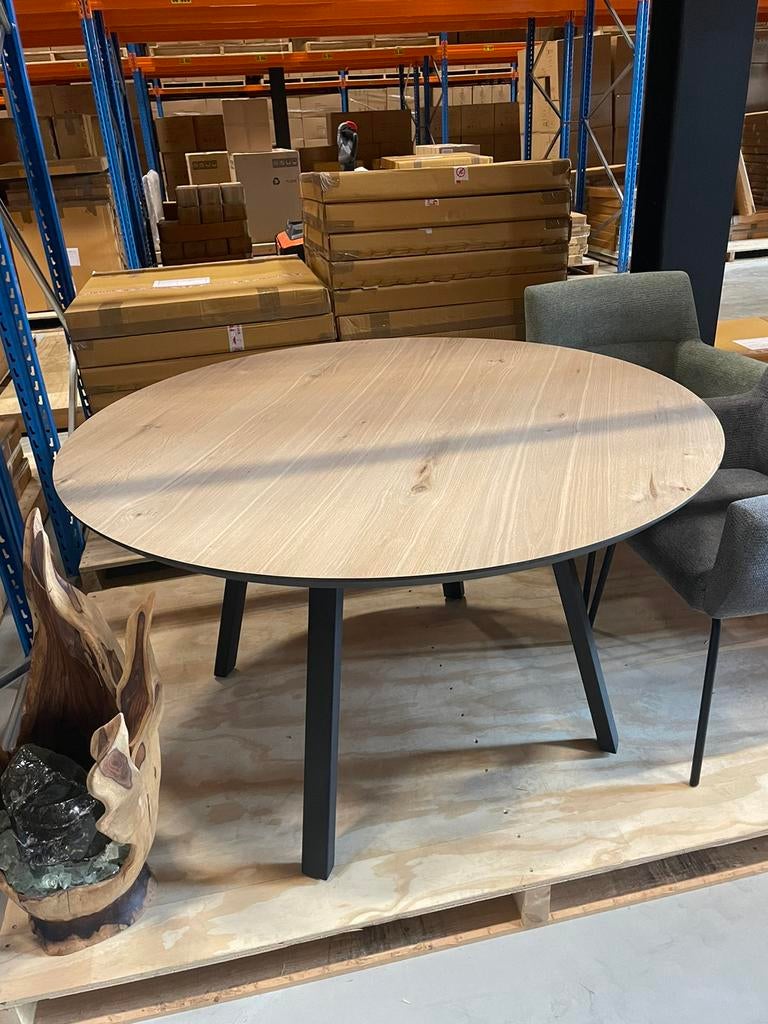 Ronde eiken tafels incl poot € 275,00 !!, Huis en Inrichting, Tafels | Eettafels, 100 tot 150 cm, Rond, Ophalen of Verzenden, Zo goed als nieuw