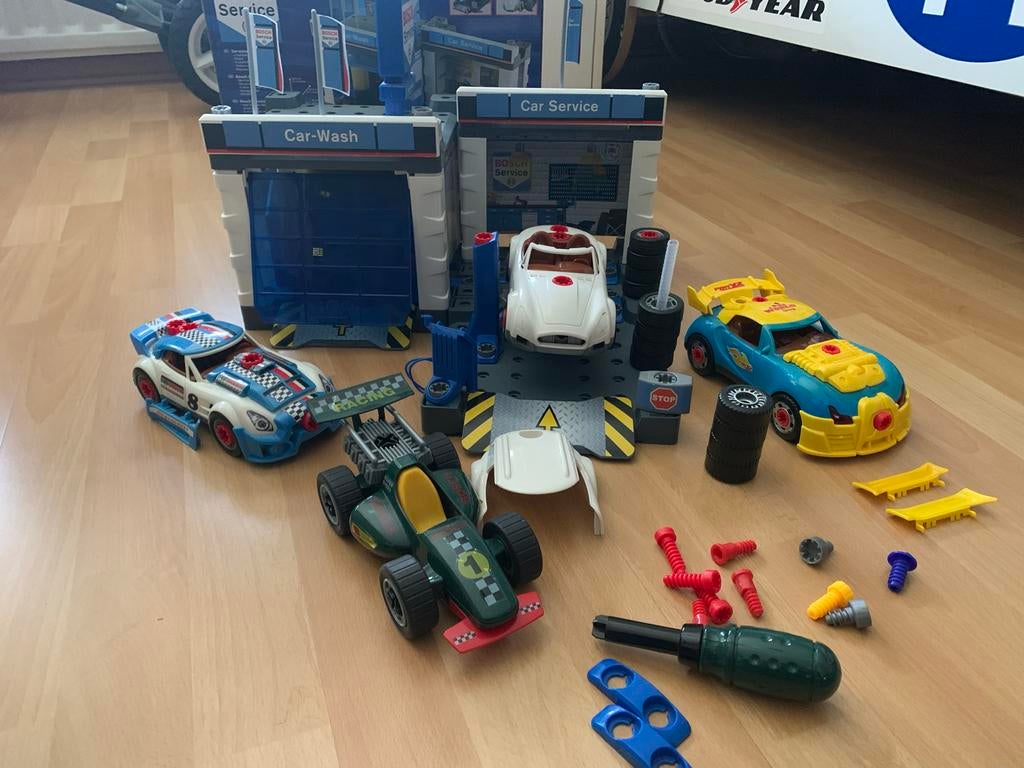 Bosch Car Service & Carwash Speelset, Kinderen en Baby's, Speelgoed | Overig, Zo goed als nieuw, Jongen of Meisje, Ophalen of Verzenden