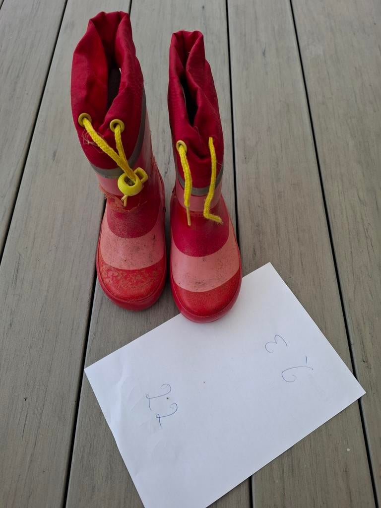 Gevoerde regenlaarsjes maat 22, Kinderen en Baby's, Babykleding | Schoentjes en Sokjes, Gebruikt, Jongetje of Meisje, Laarsjes