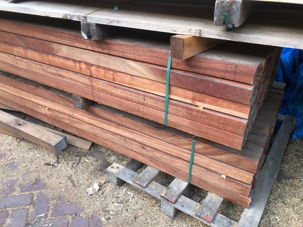 Hardhouten palen 4 meter superstrak tuinpalen