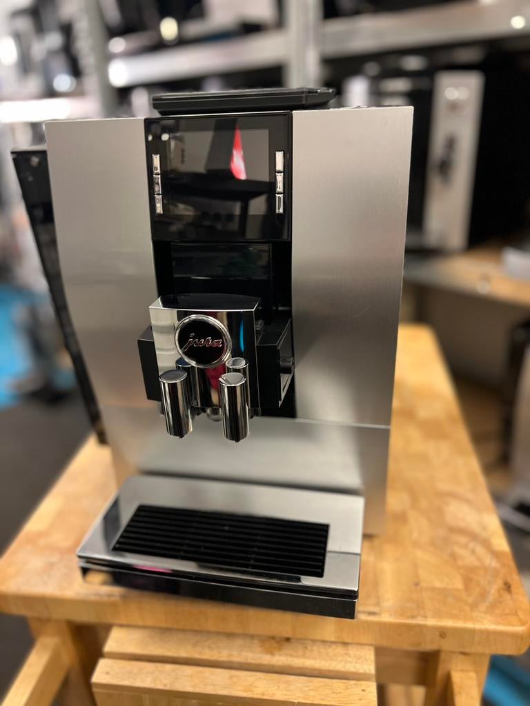 Jura Z 6, Witgoed en Apparatuur, Koffiezetapparaten, Afneembaar waterreservoir, Info@jura.com, 10 kopjes of meer, Koffiemachine